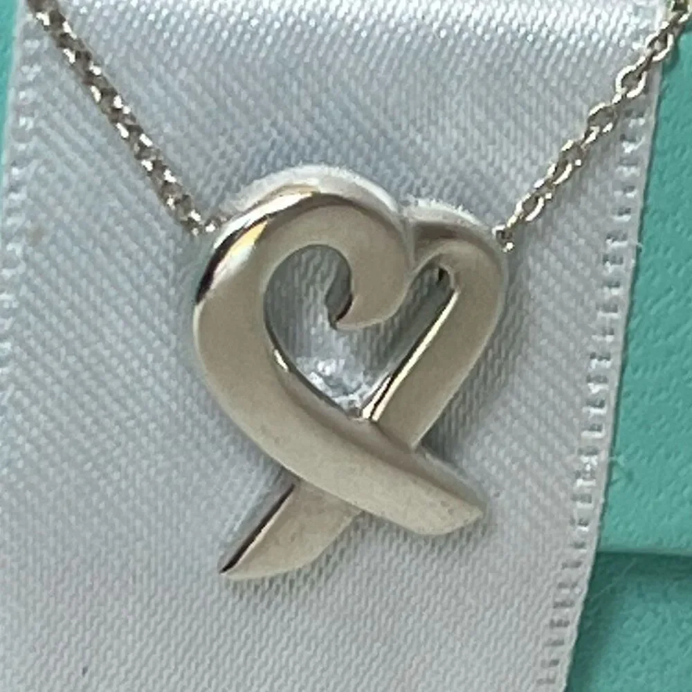 Tiffany & Co Paloma Picasso Loving Heart Pendant Necklace - Silver - 16”